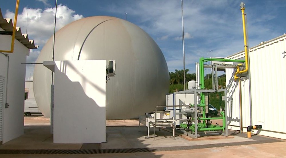 Estação de conversão de resíduos sólidos em biometano, combustível dos veículos